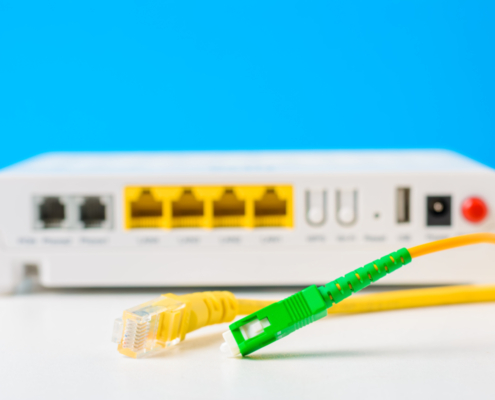 Fibra óptica vs ADSL: ¿cuál es mejor para mi empresa?